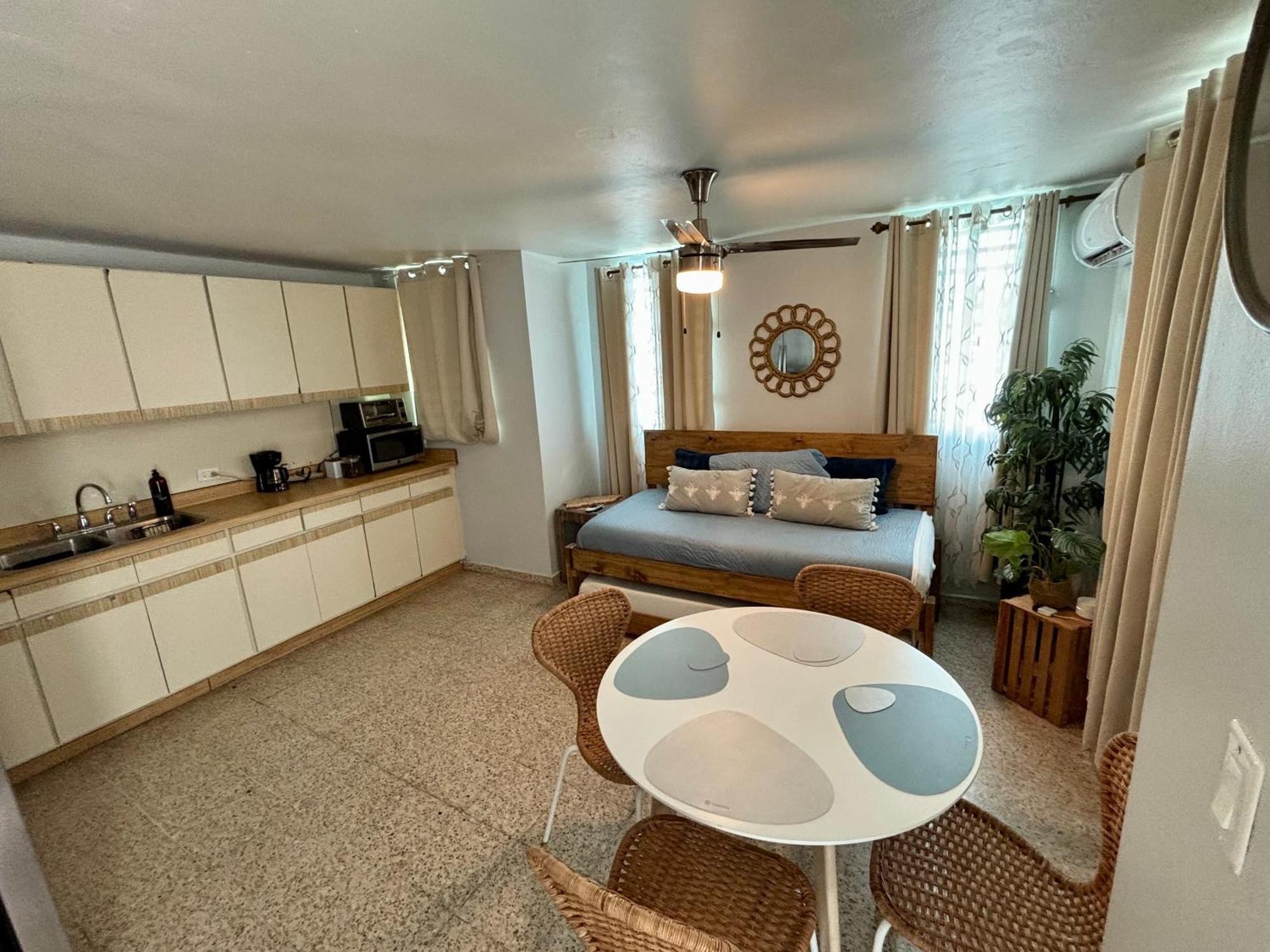Bee Inn Puerto Rico Charming Urban Apartment In San Juan Kültér fotó